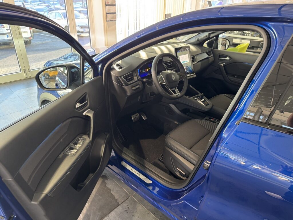 Renault Symbioz Exposé-Bild 13