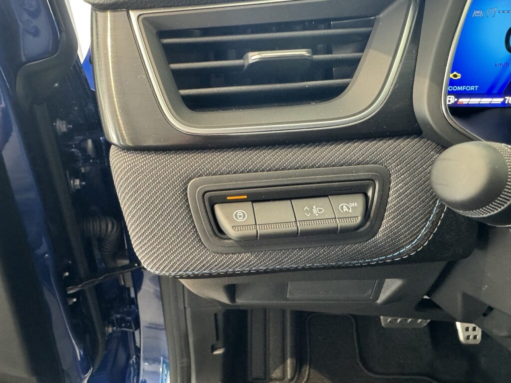 Renault Symbioz Exposé-Bild 10