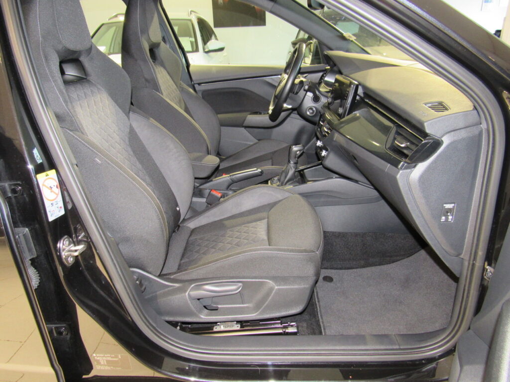 SKODA Kamiq Exposé-Bild 10
