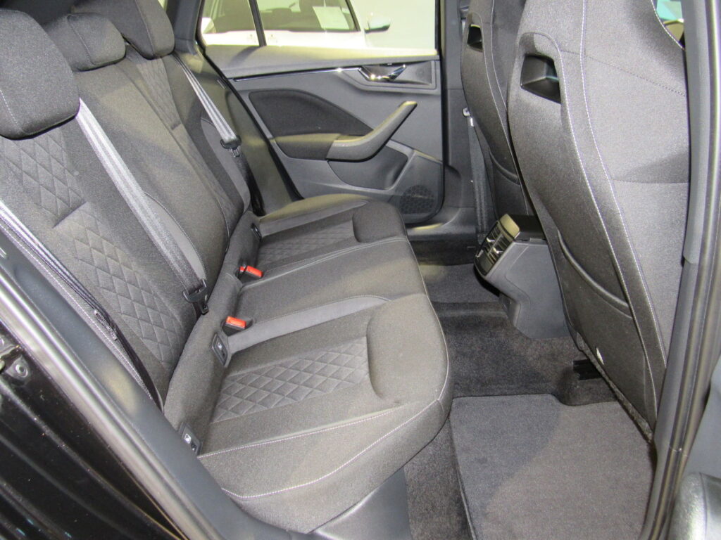 SKODA Kamiq Exposé-Bild 12