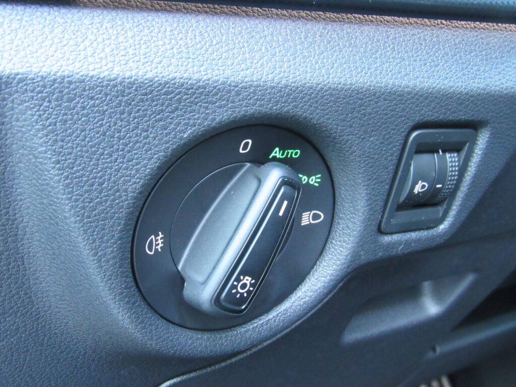 SKODA Kamiq Exposé-Bild 22