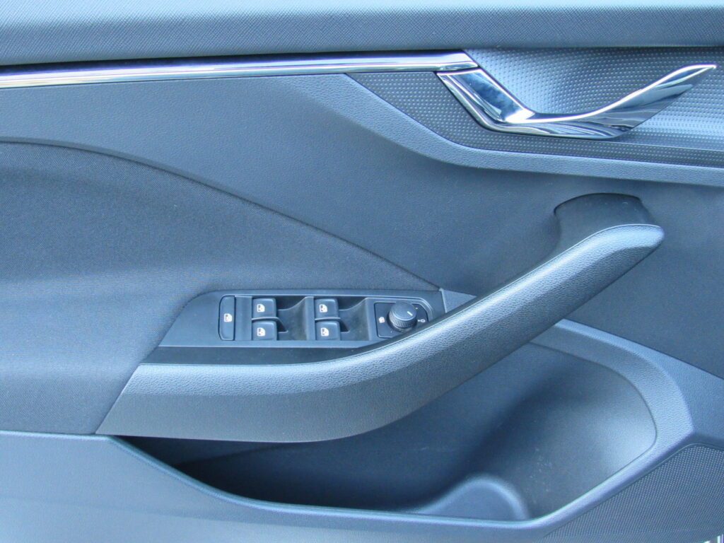 SKODA Kamiq Exposé-Bild 23