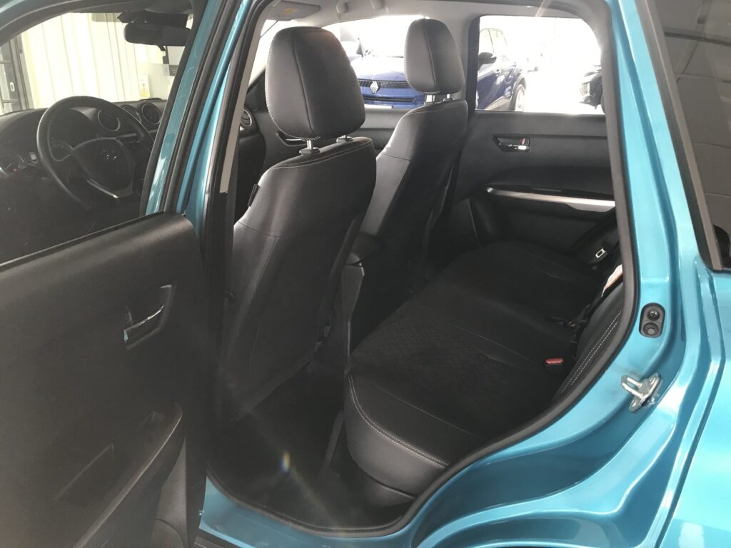 SUZUKI Vitara Exposé-Bild 9