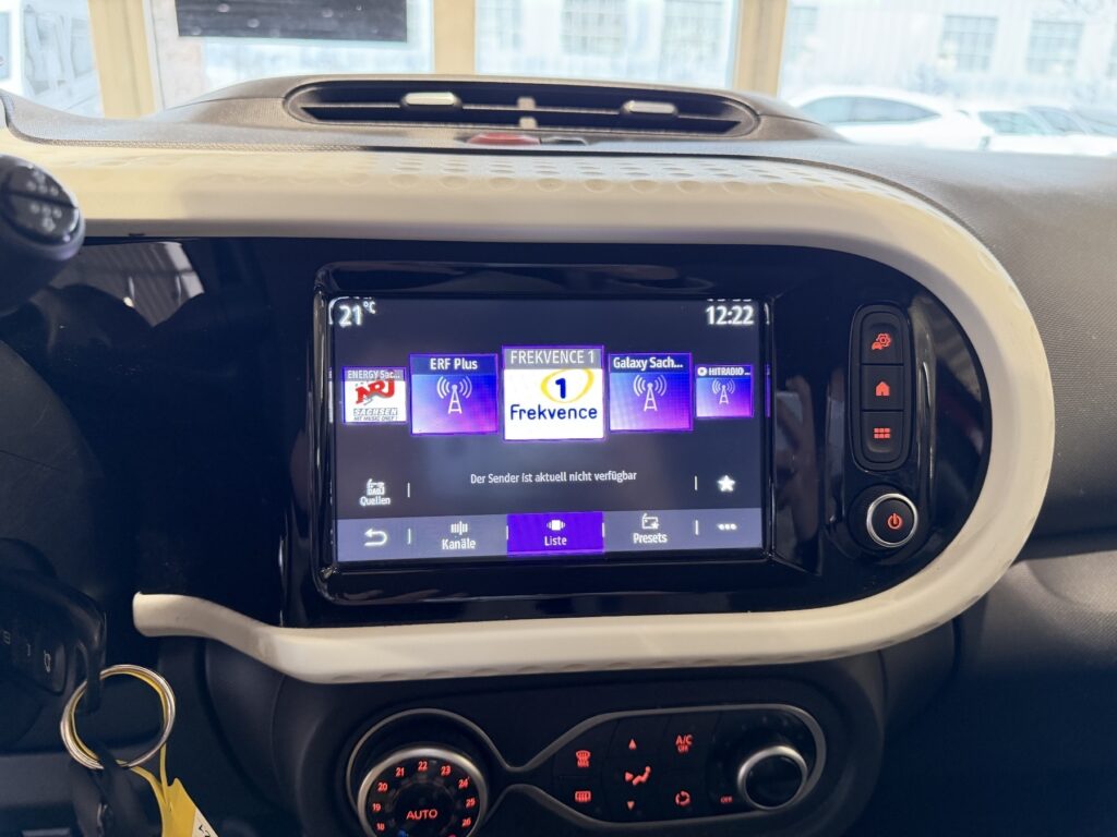 Renault Twingo Exposé-Bild 24