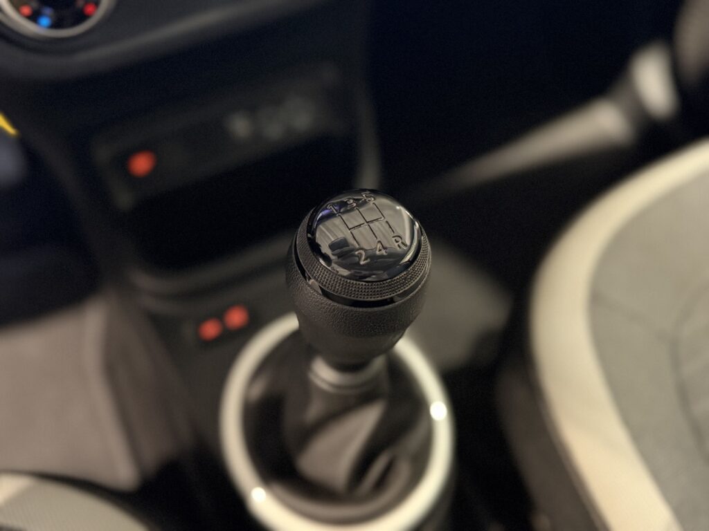 Renault Twingo Exposé-Bild 28