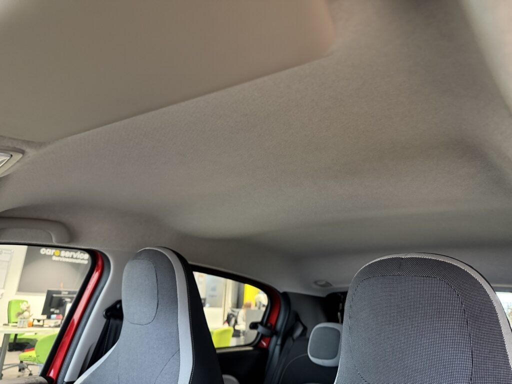 Renault Twingo Exposé-Bild 33