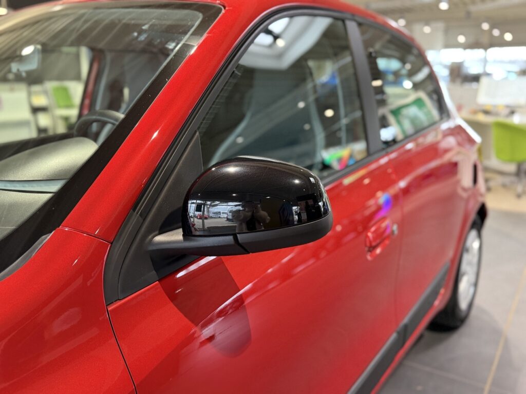 Renault Twingo Exposé-Bild 36