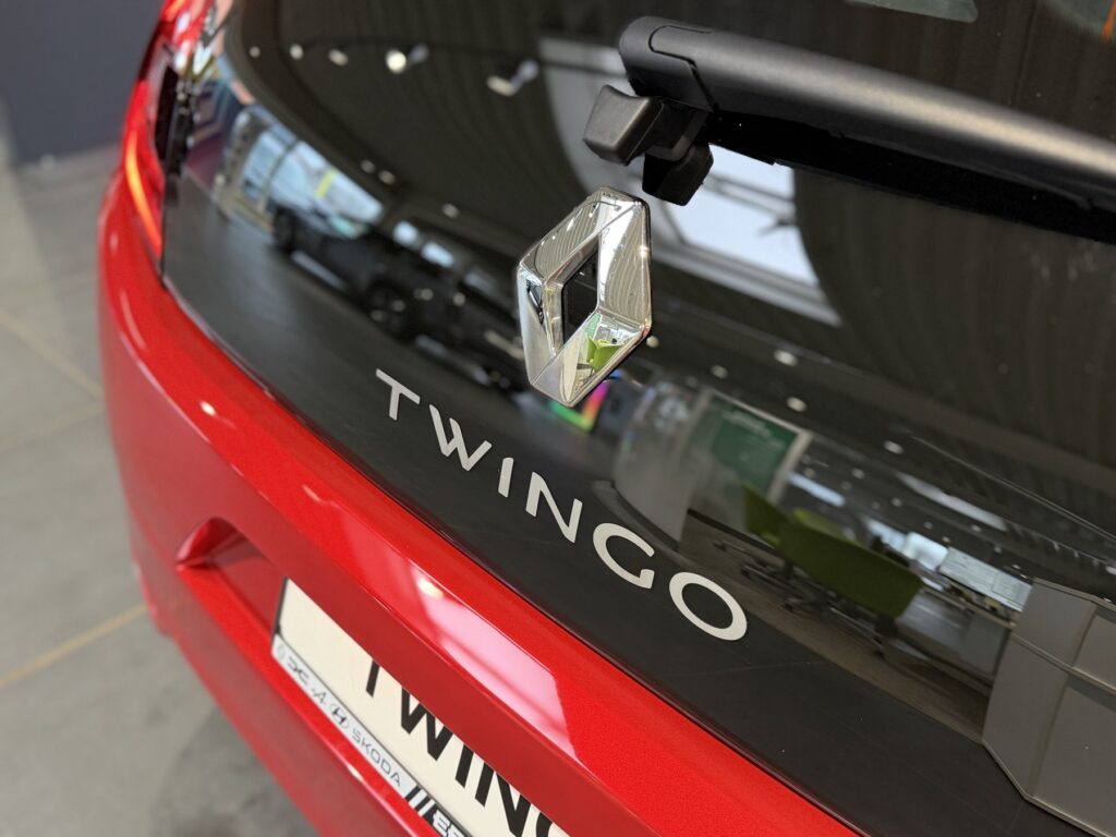 Renault Twingo Exposé-Bild 44