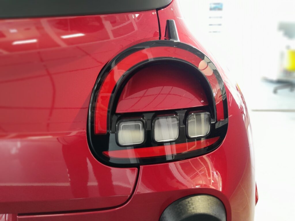 Renault Twingo Exposé-Bild 16