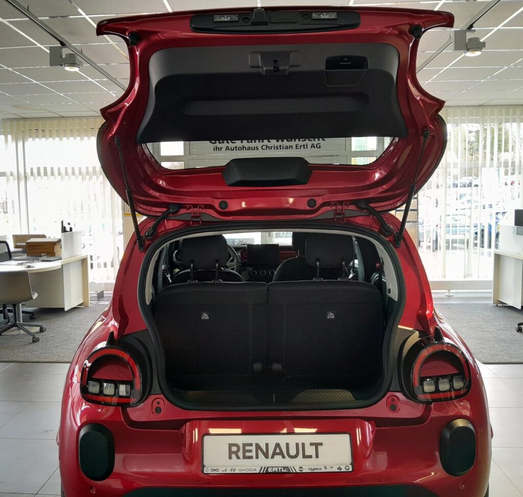 Renault Twingo Exposé-Bild 17
