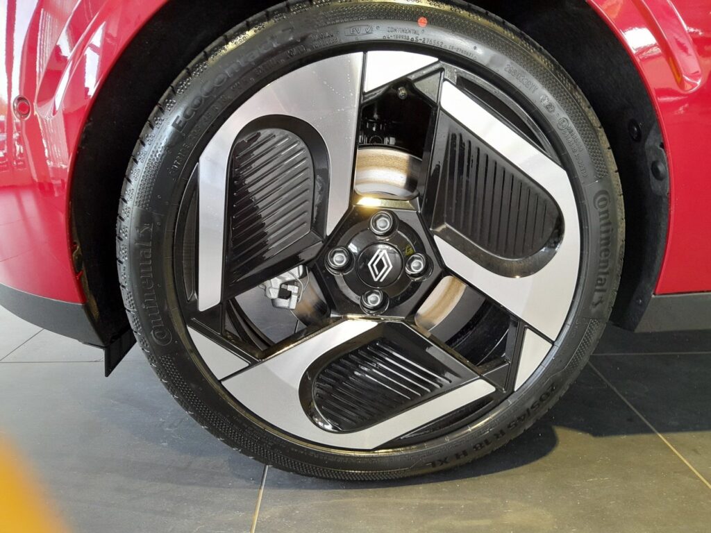 Renault Twingo Exposé-Bild 21