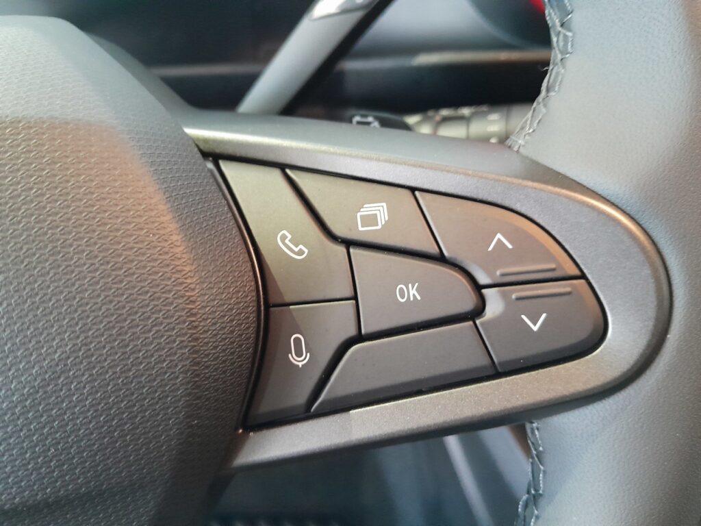 Renault Twingo Exposé-Bild 26