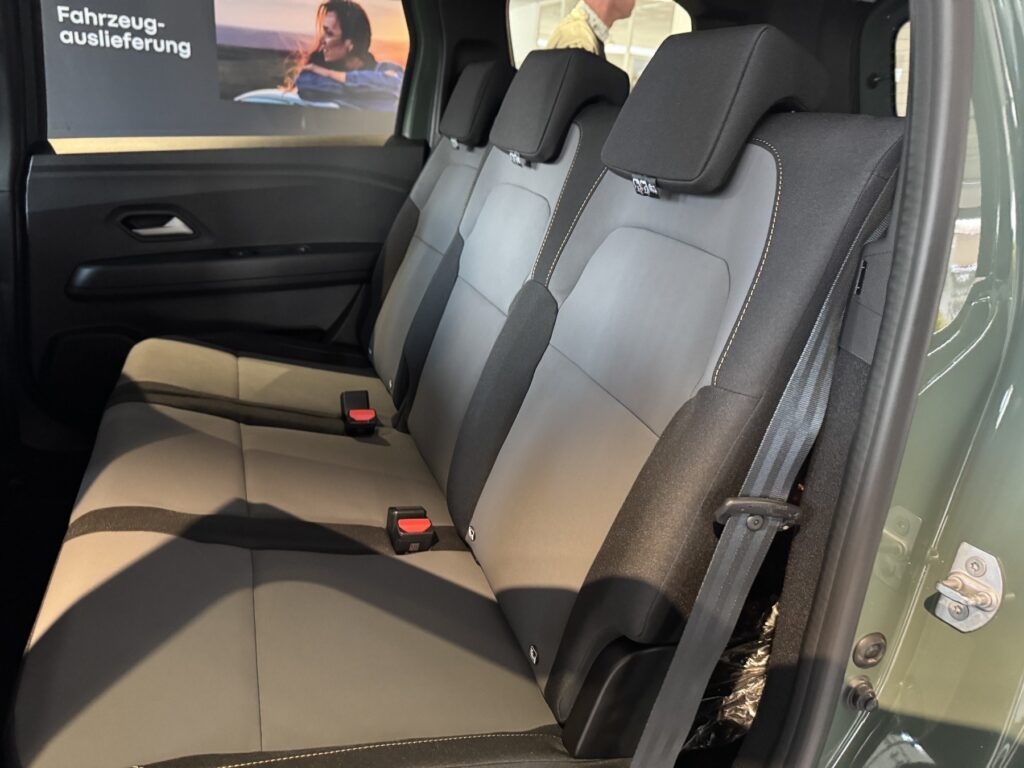 Dacia Jogger Exposé-Bild 7
