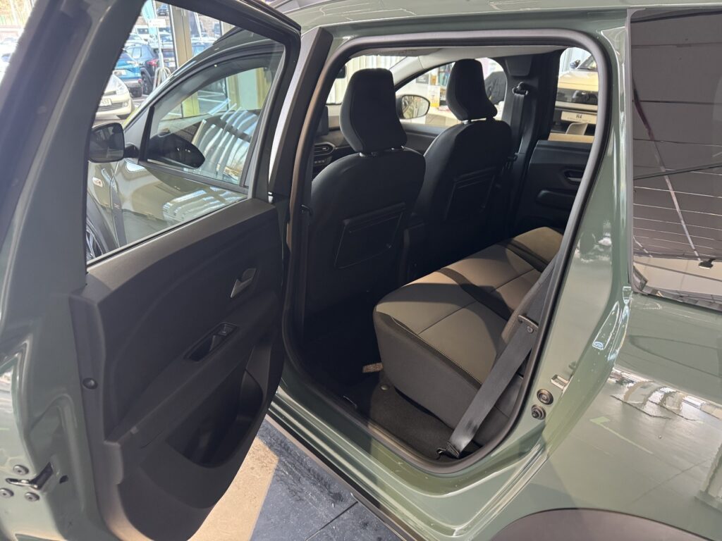 Dacia Jogger Exposé-Bild 8