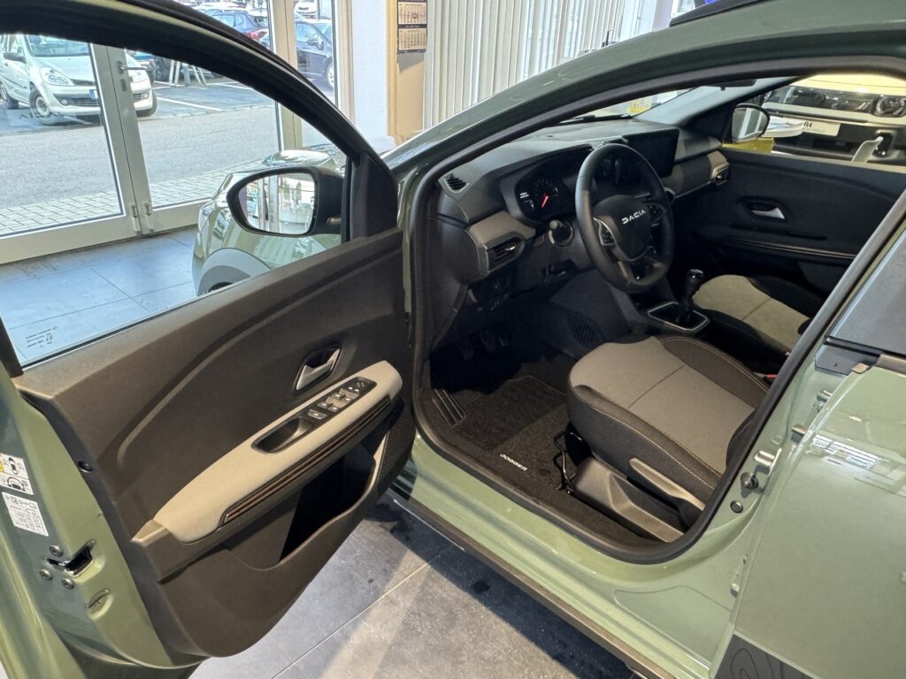 Dacia Jogger Exposé-Bild 12