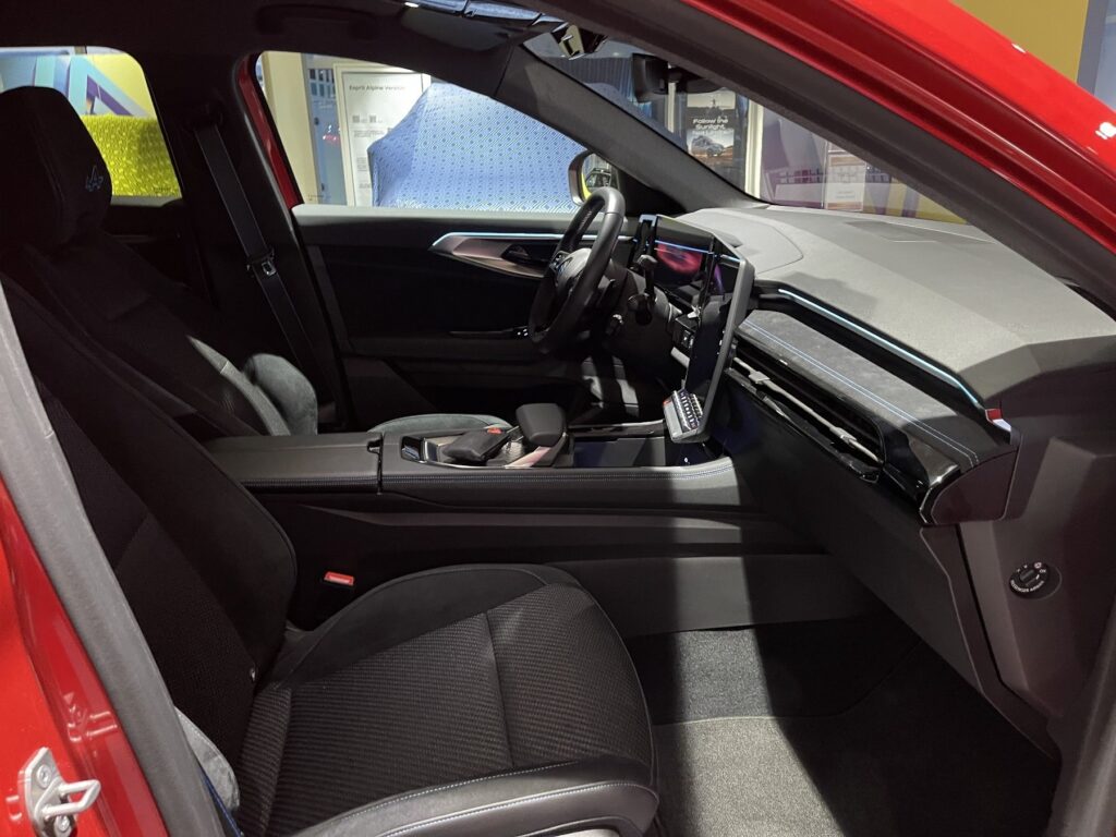 Renault Austral Exposé-Bild 12