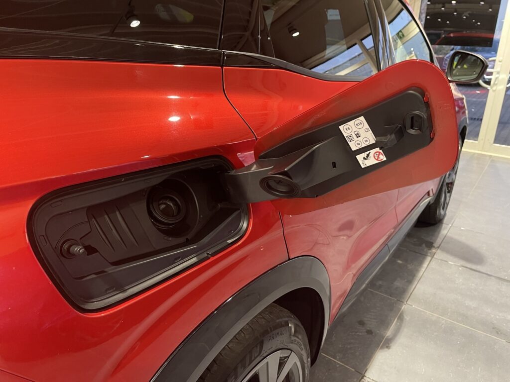 Renault Austral Exposé-Bild 19