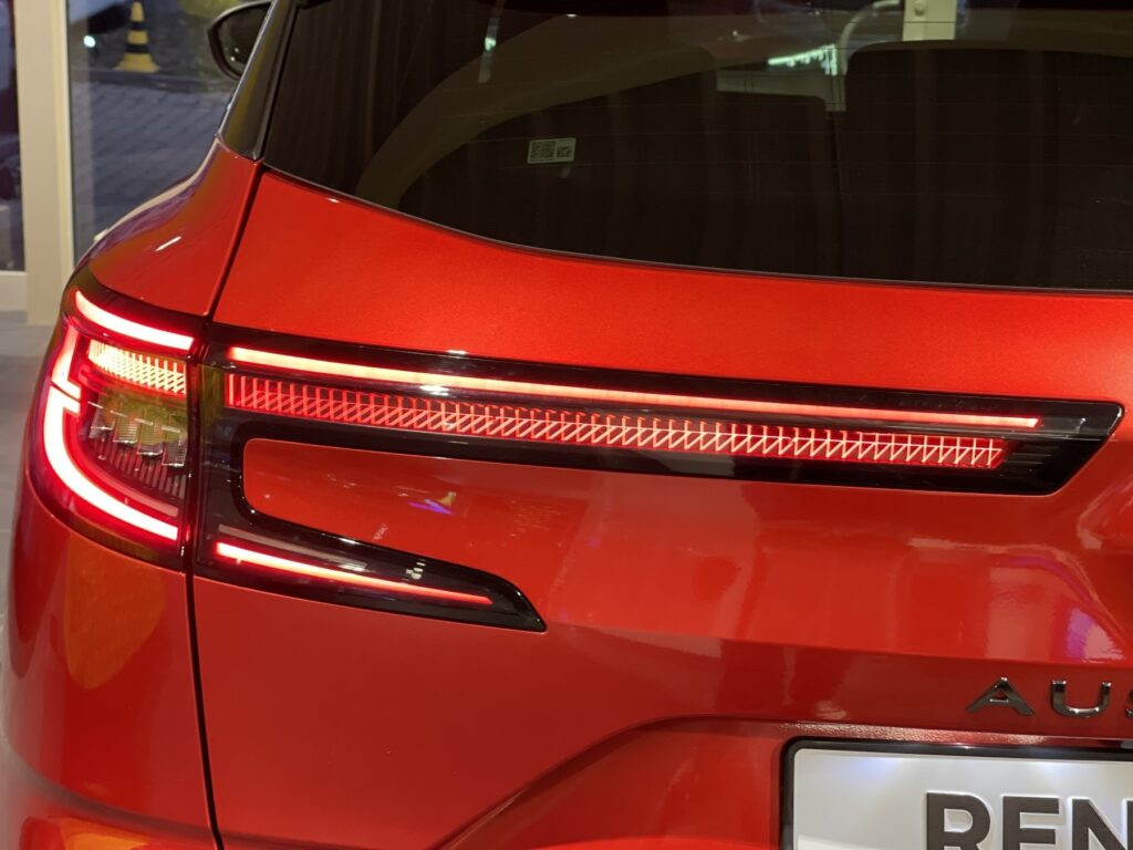 Renault Austral Exposé-Bild 24