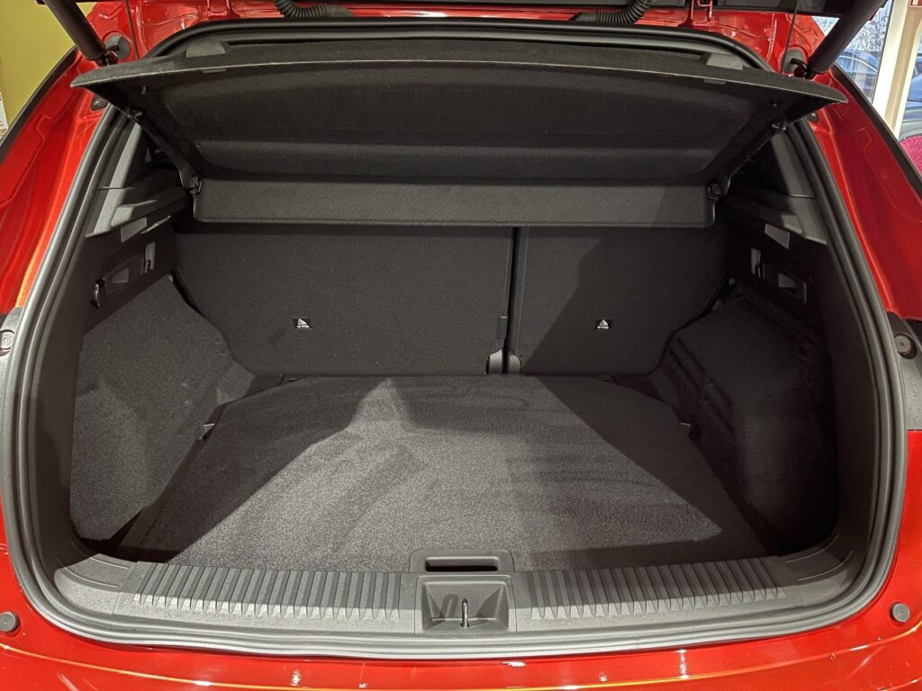 Renault Austral Exposé-Bild 28