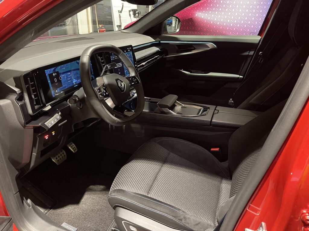 Renault Austral Exposé-Bild 35