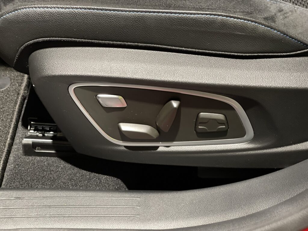 Renault Austral Exposé-Bild 36