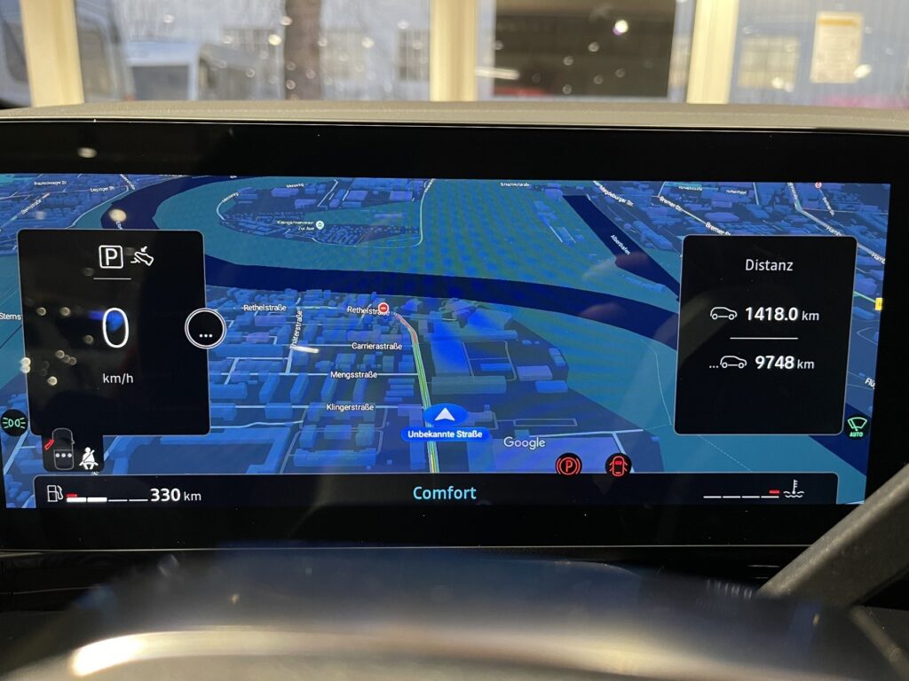 Renault Austral Exposé-Bild 39