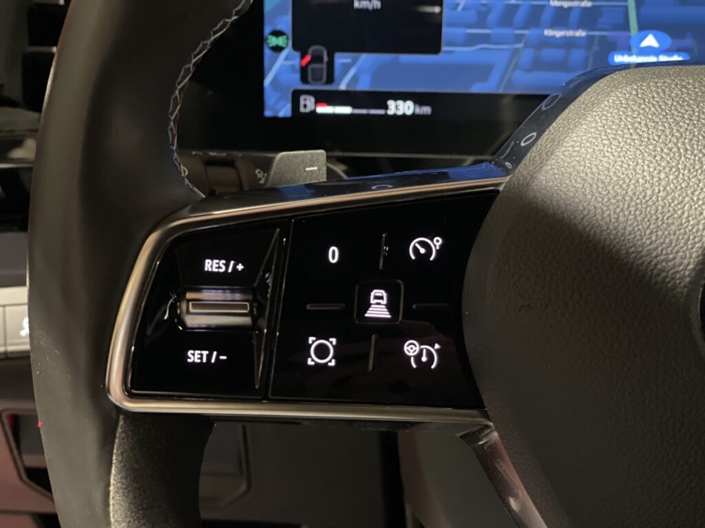 Renault Austral Exposé-Bild 41