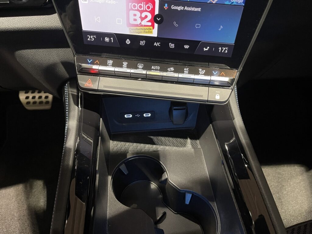 Renault Austral Exposé-Bild 46