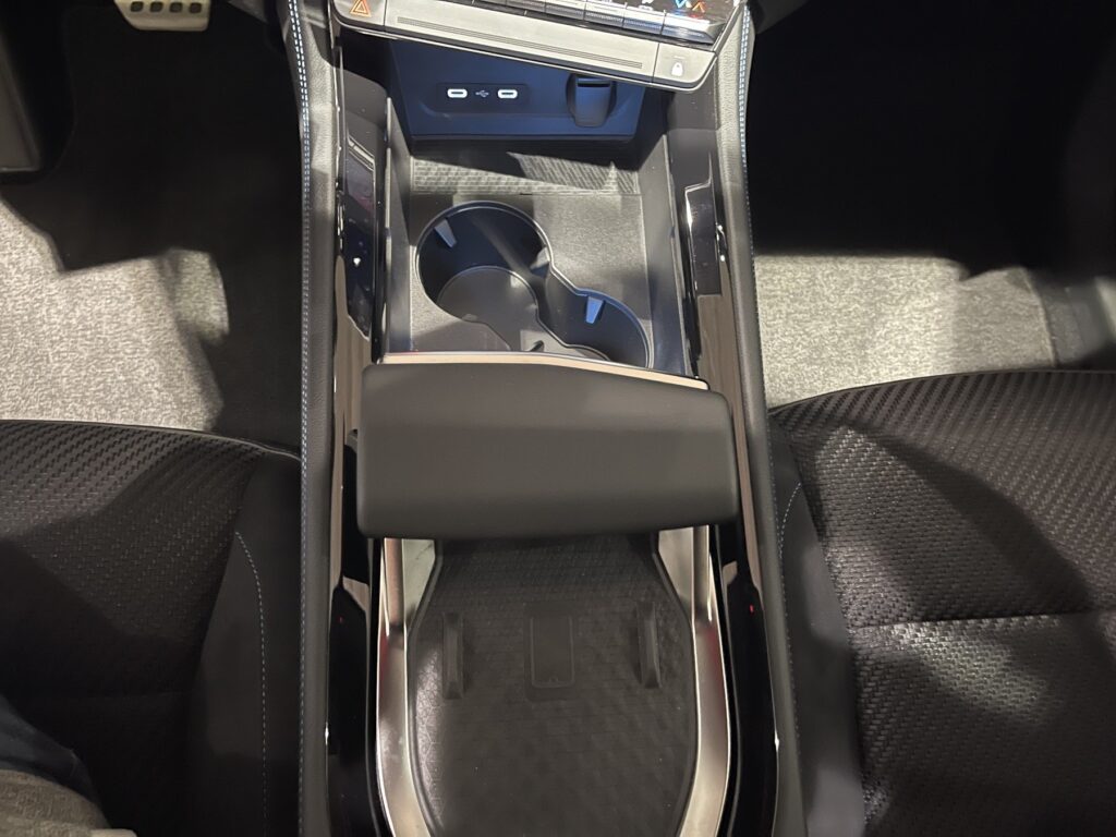 Renault Austral Exposé-Bild 47