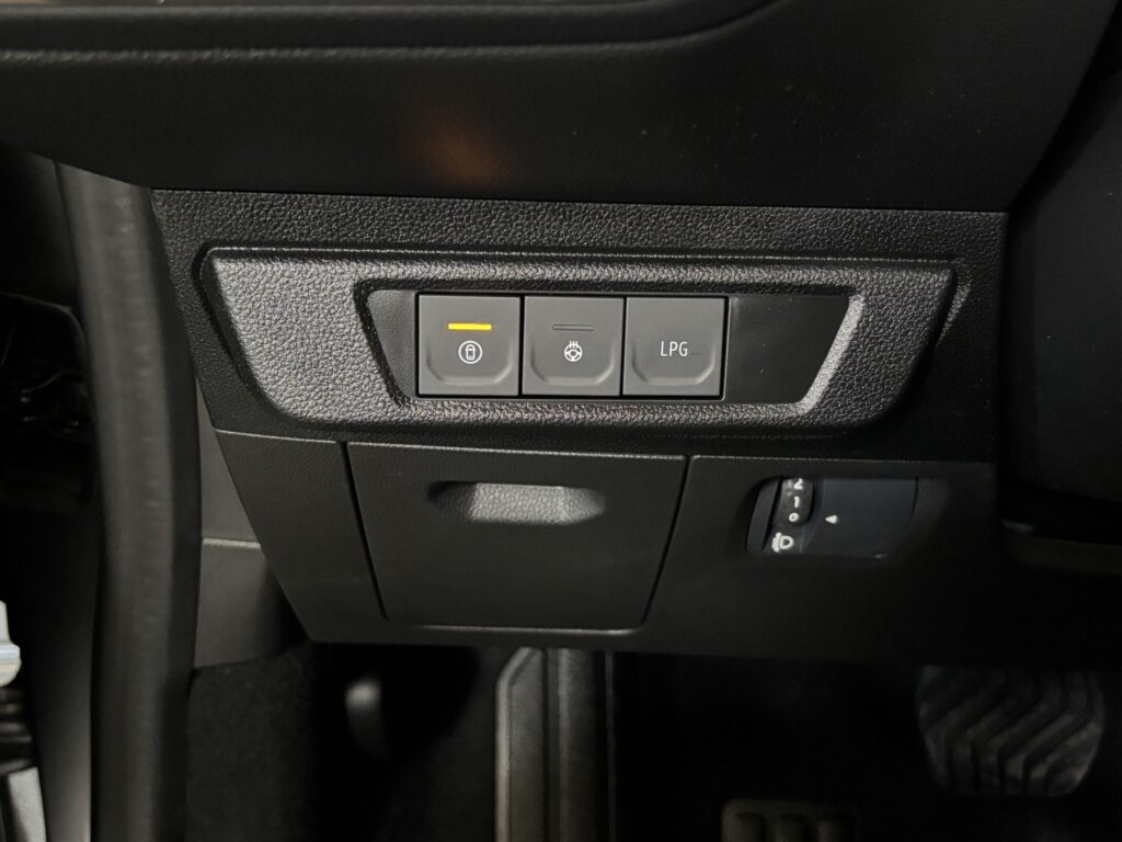 Dacia Jogger Exposé-Bild 31