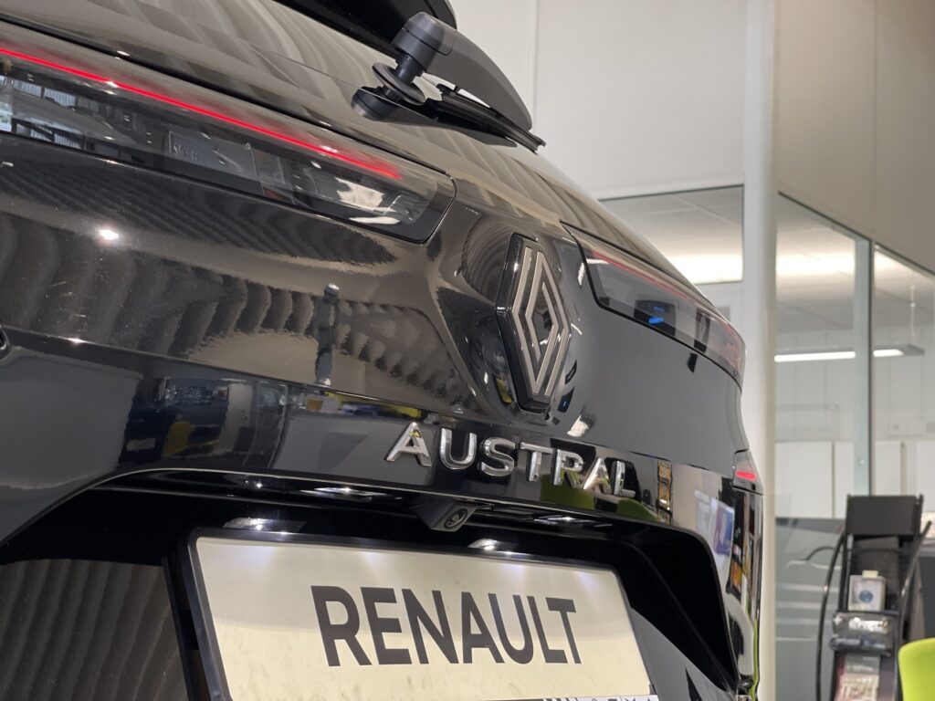 Renault Austral Exposé-Bild 23