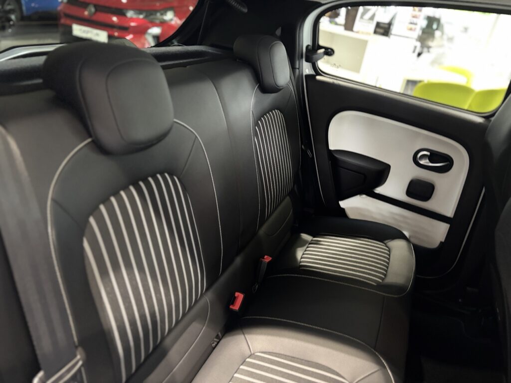 Renault Twingo Exposé-Bild 5