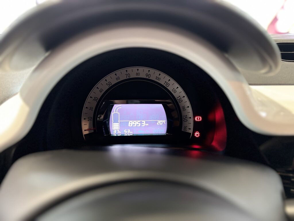 Renault Twingo Exposé-Bild 7