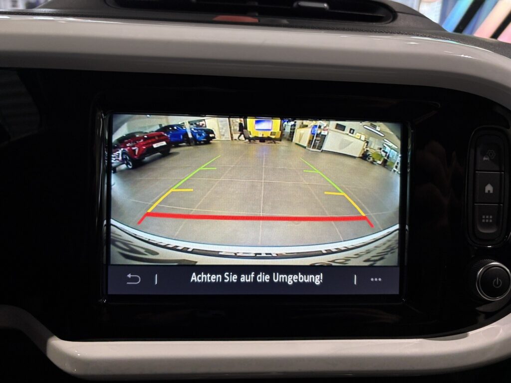 Renault Twingo Exposé-Bild 8