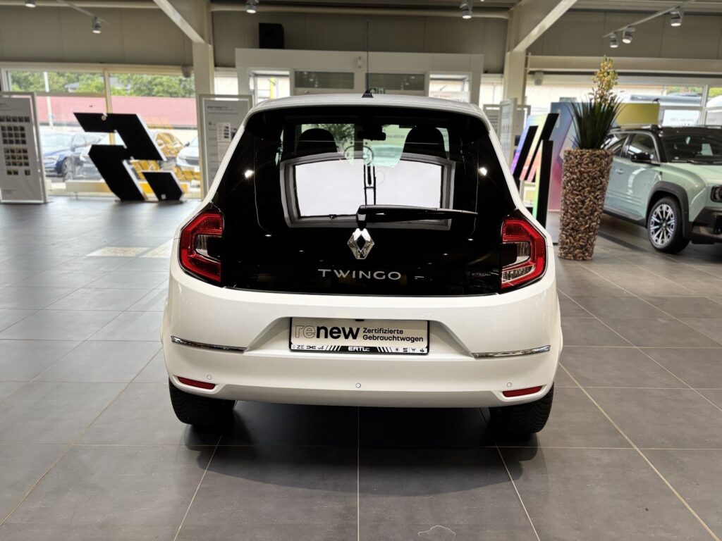 Renault Twingo Exposé-Bild 15
