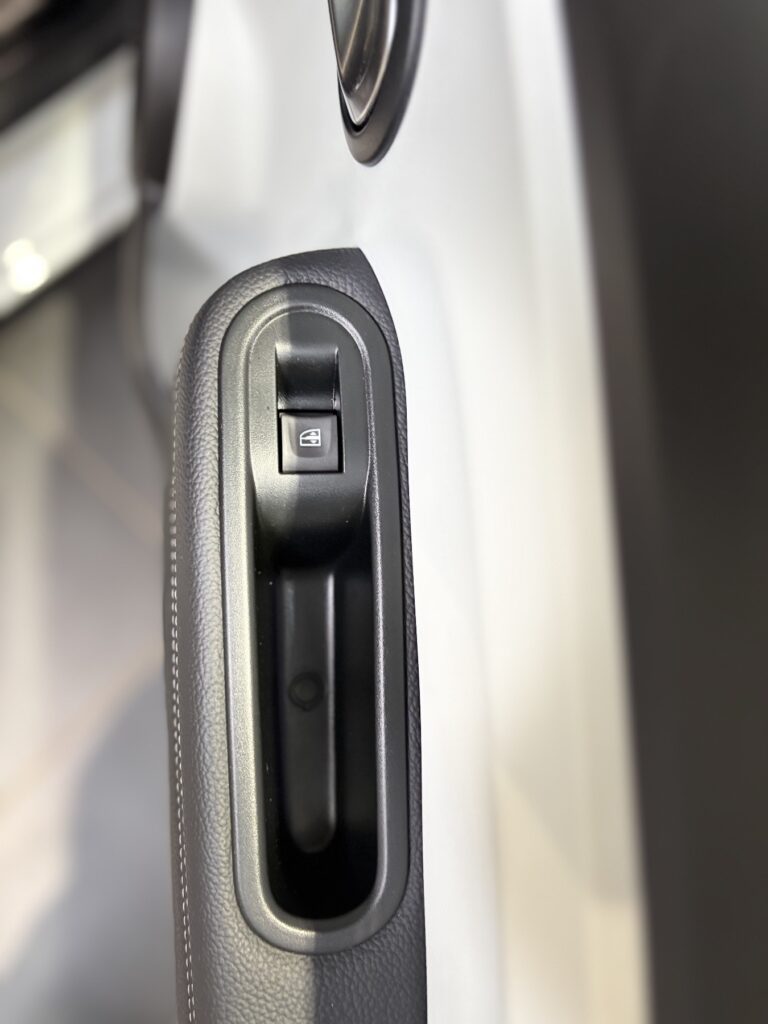 Renault Twingo Exposé-Bild 33