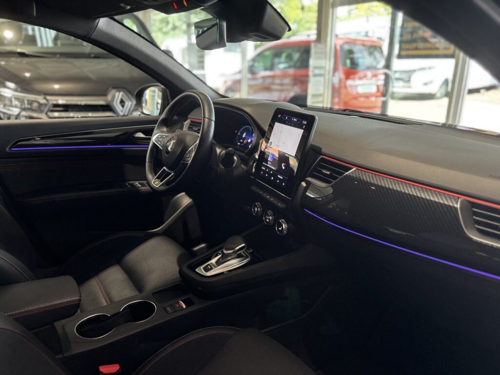 Renault Arkana Exposé-Bild 5