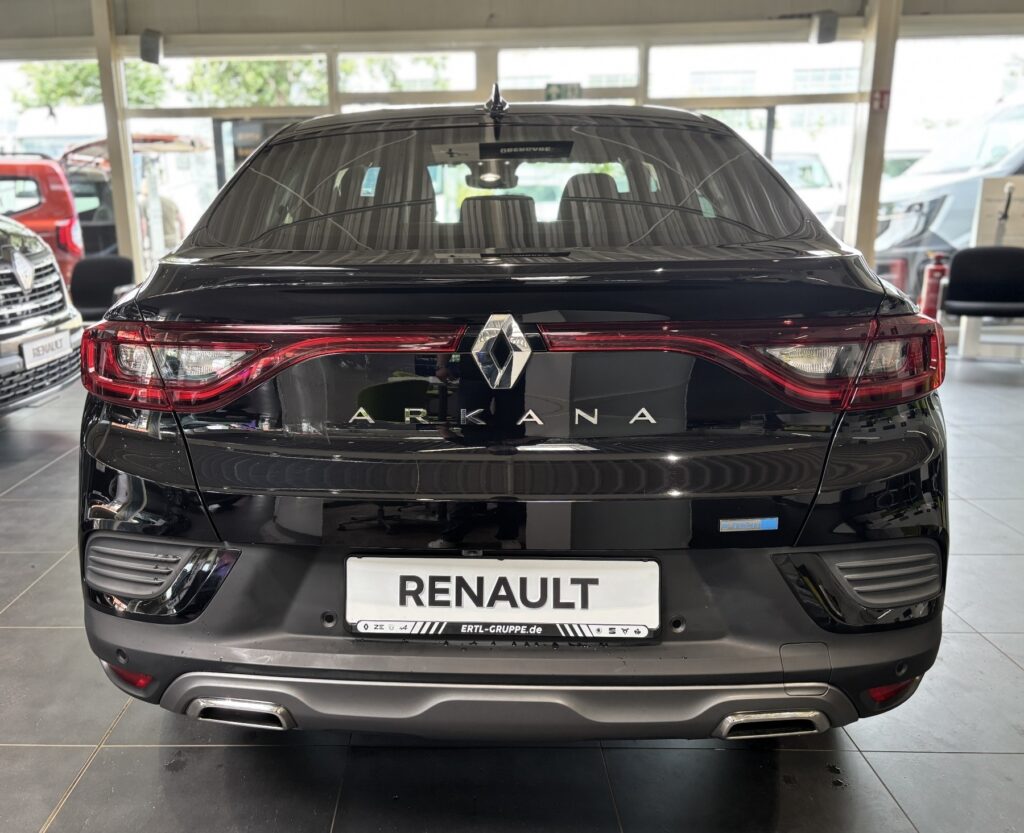Renault Arkana Exposé-Bild 16