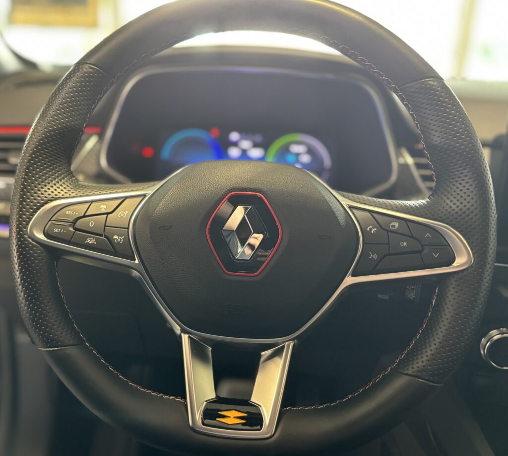 Renault Arkana Exposé-Bild 21