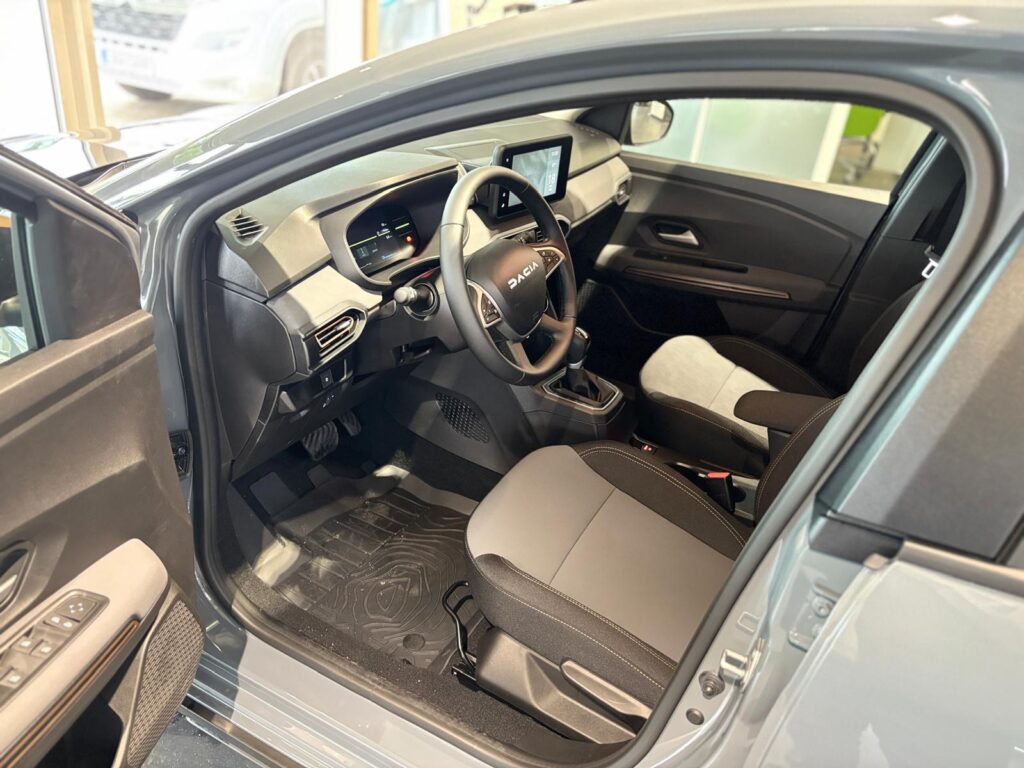 Dacia Jogger Exposé-Bild 18