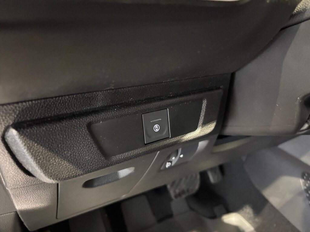 Dacia Jogger Exposé-Bild 26