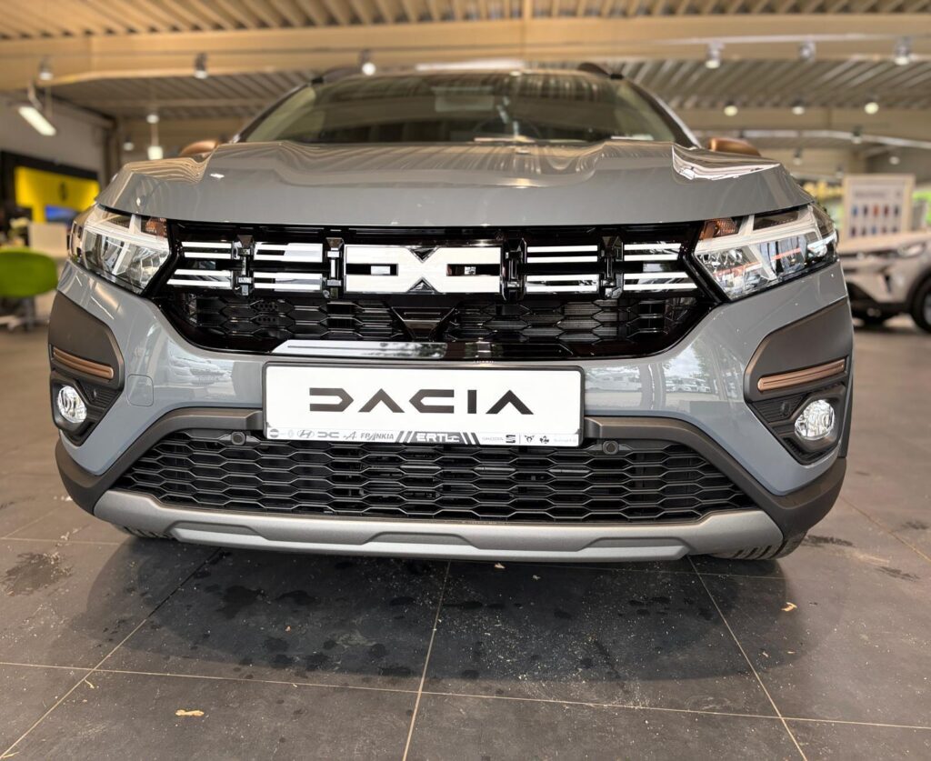 Dacia Jogger Exposé-Bild 35