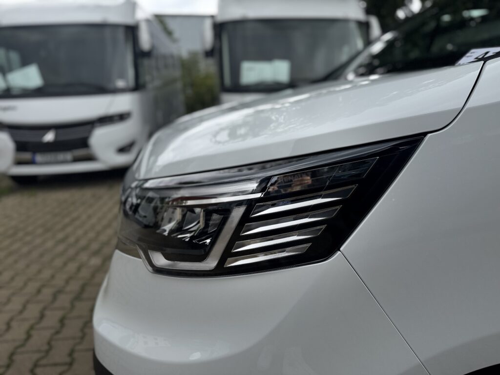 Renault Trafic Exposé-Bild 36