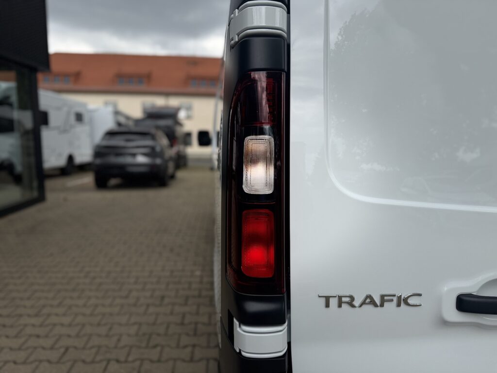 Renault Trafic Exposé-Bild 38