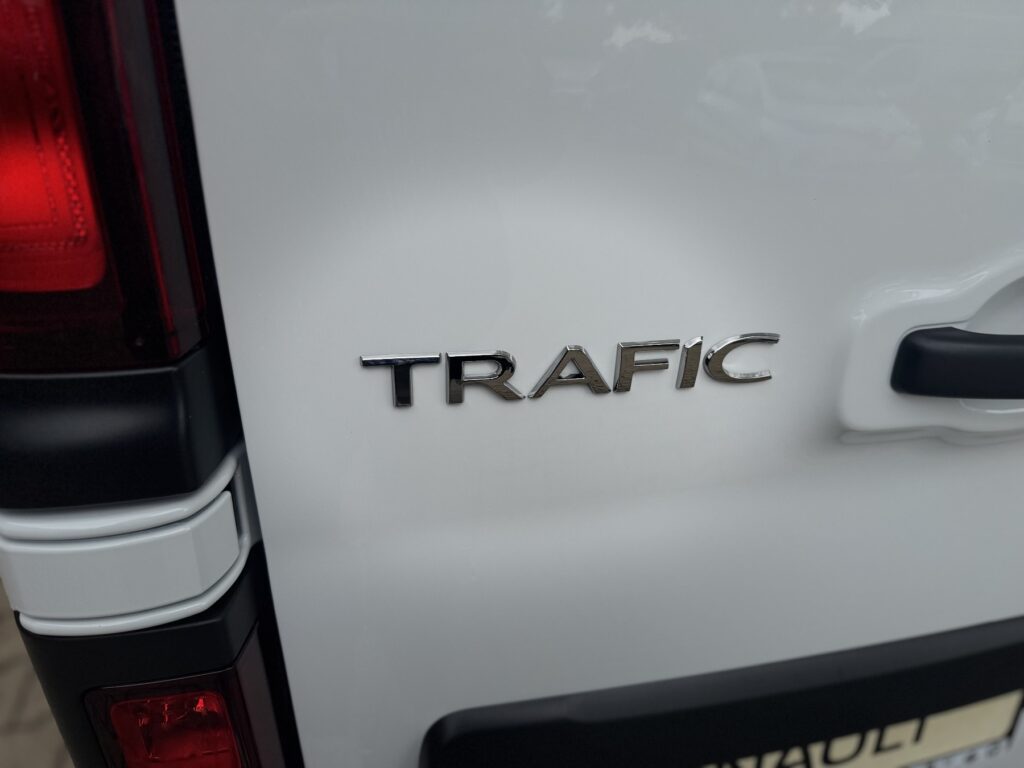 Renault Trafic Exposé-Bild 39