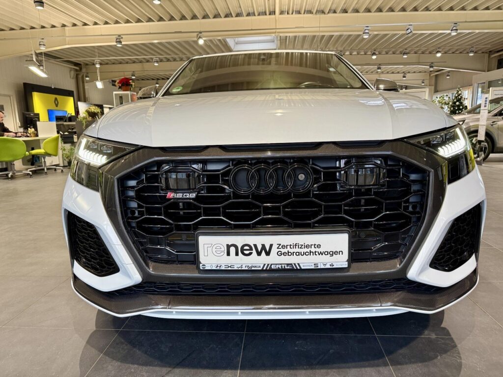 AUDI RSQ8 Exposé-Bild 2