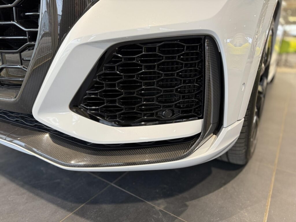 AUDI RSQ8 Exposé-Bild 5