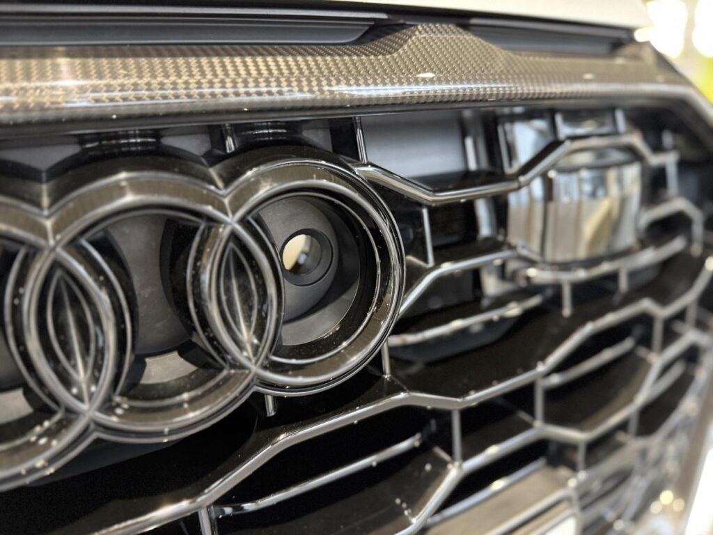 AUDI RSQ8 Exposé-Bild 10