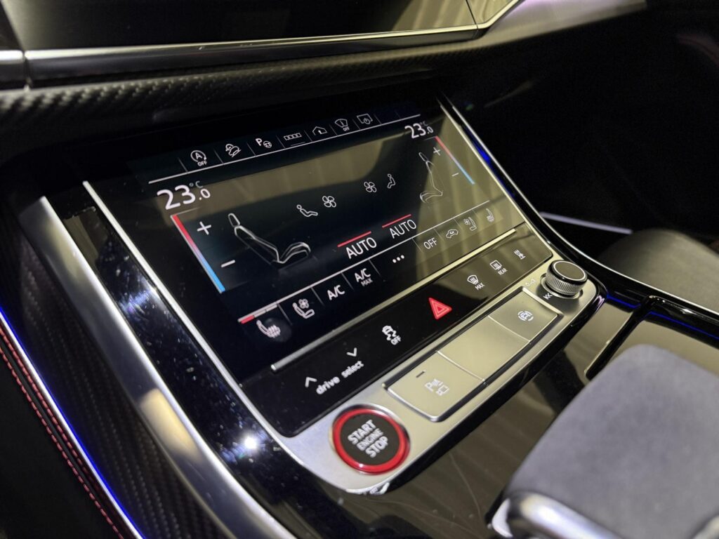 AUDI RSQ8 Exposé-Bild 39