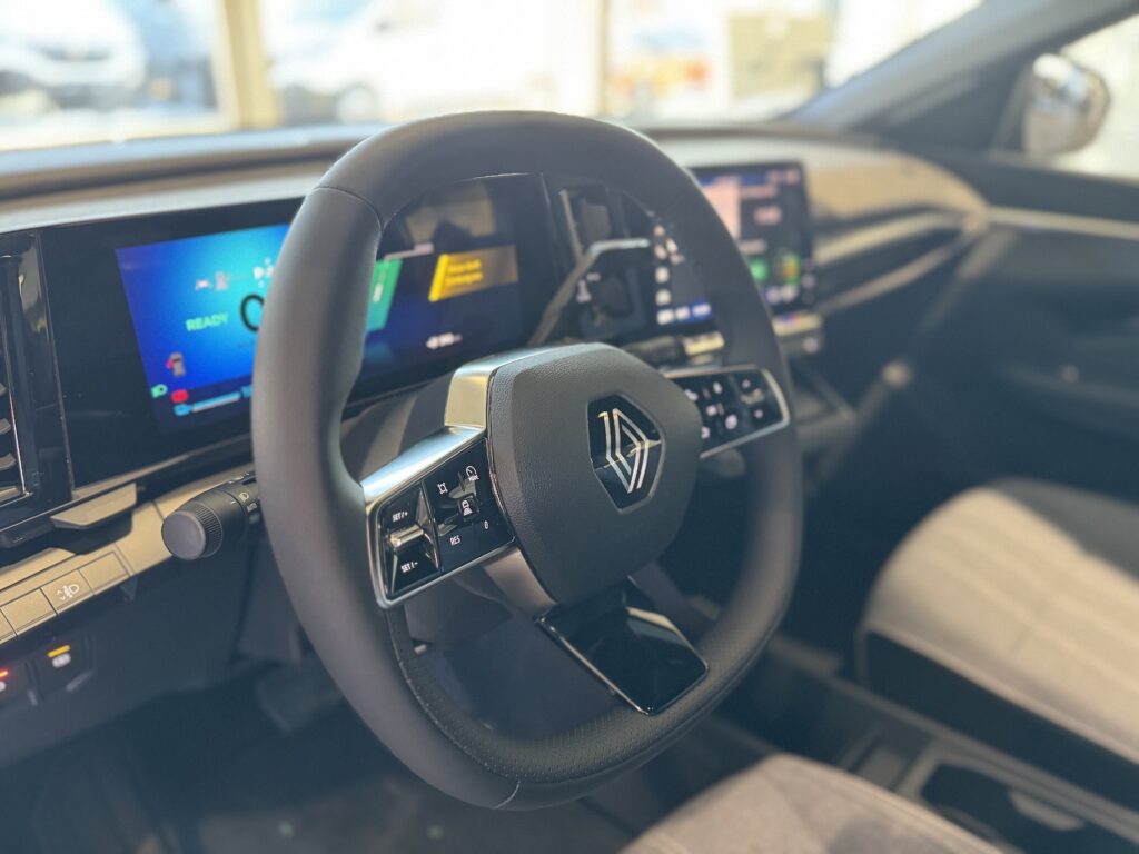 Renault Megane E-TECH Exposé-Bild 26